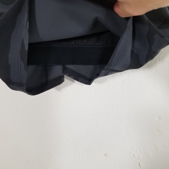 Athleta Camo Crop Top Size S - Picture 2 of 4